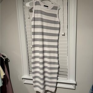 Chic Striped Midi Dress in Black and White